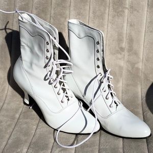 Oak Tree Farms Victorian a/boots